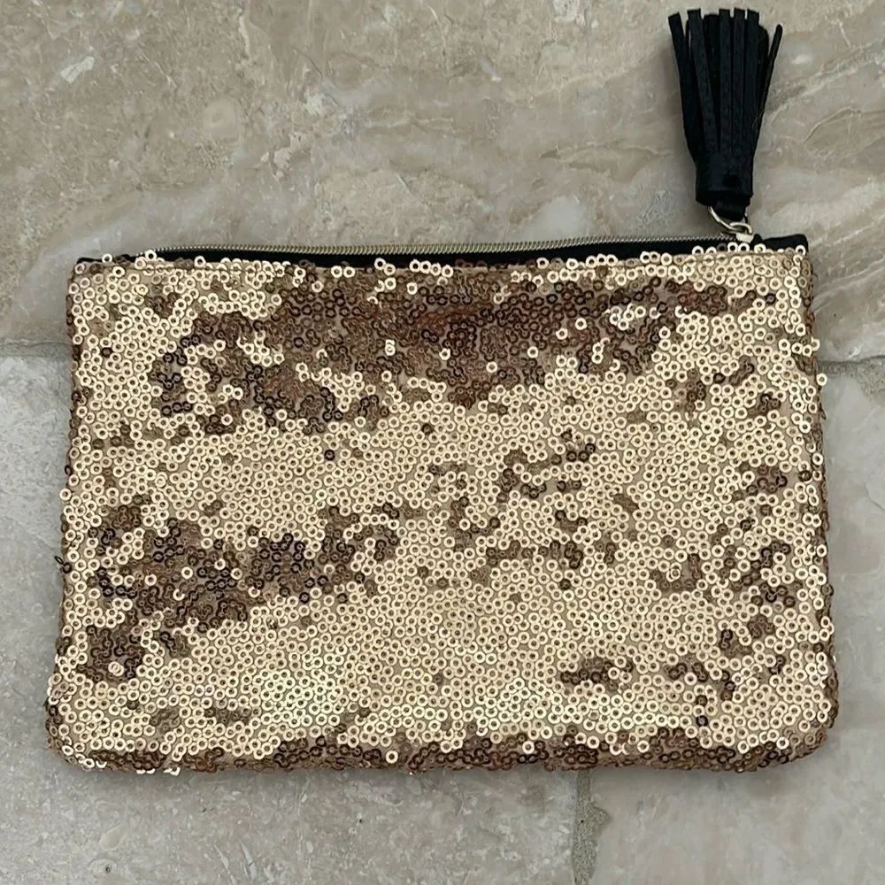 Ipsy glam bag- gold sequin on one side and black on other - 5 new products!